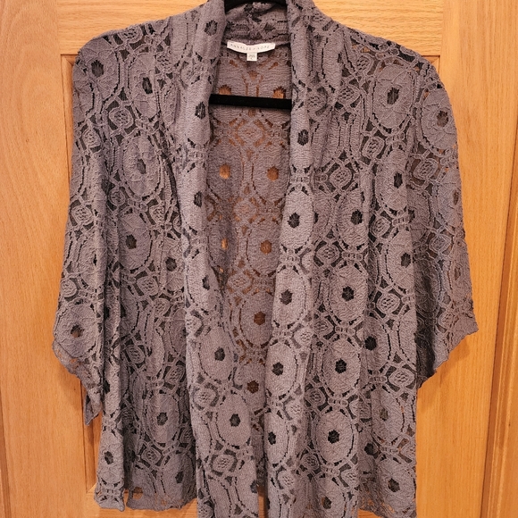 Elegant Lace Jacket/Shrug - Picture 1 of 5